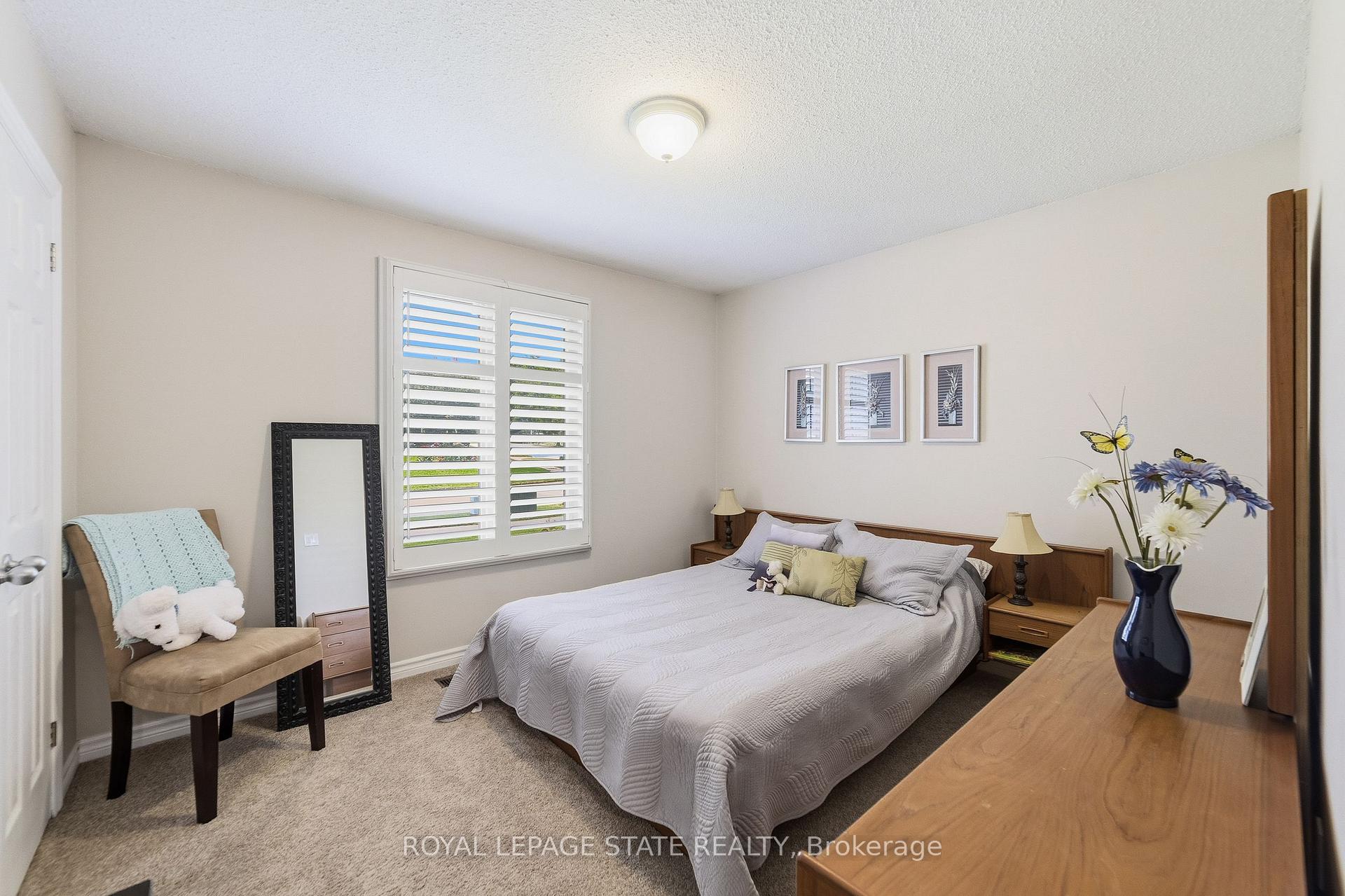 Photo 20 of 1 Banburry Crescent, Grimsby, Grimsby Beach — HOMEH