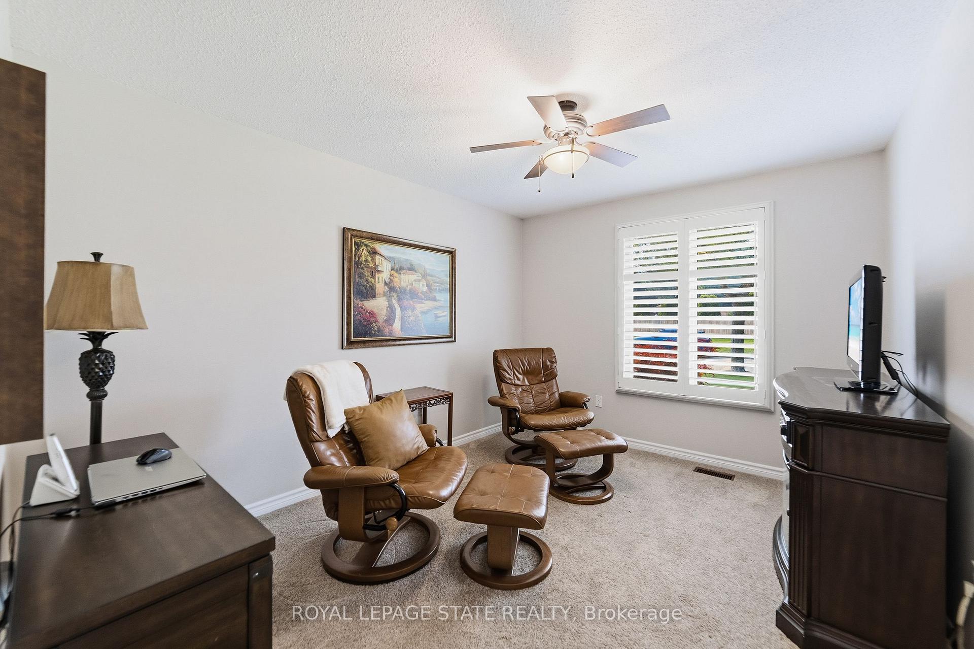Photo 21 of 1 Banburry Crescent, Grimsby, Grimsby Beach — HOMEH