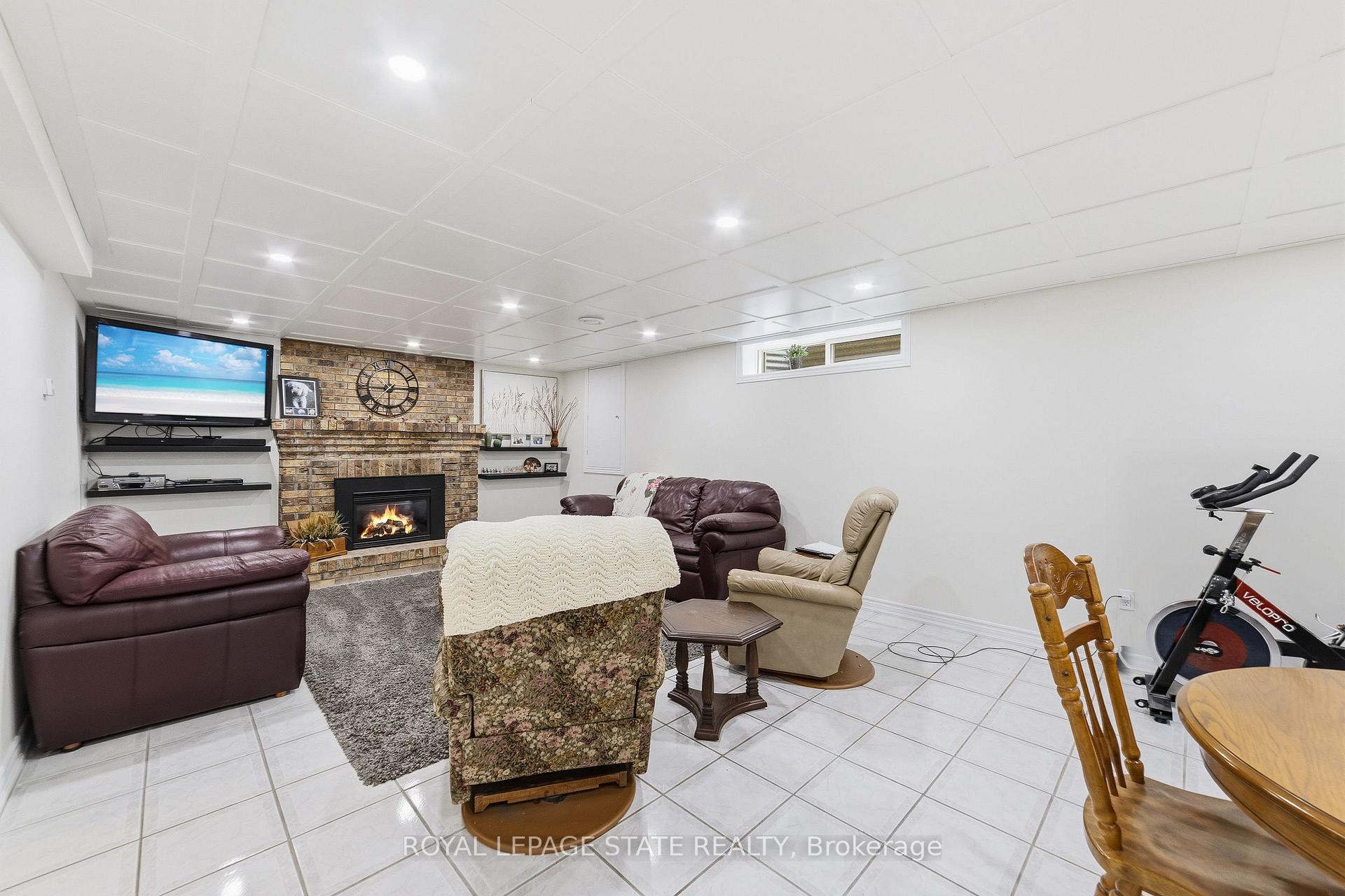Photo 24 of 1 Banburry Crescent, Grimsby, Grimsby Beach — HOMEH