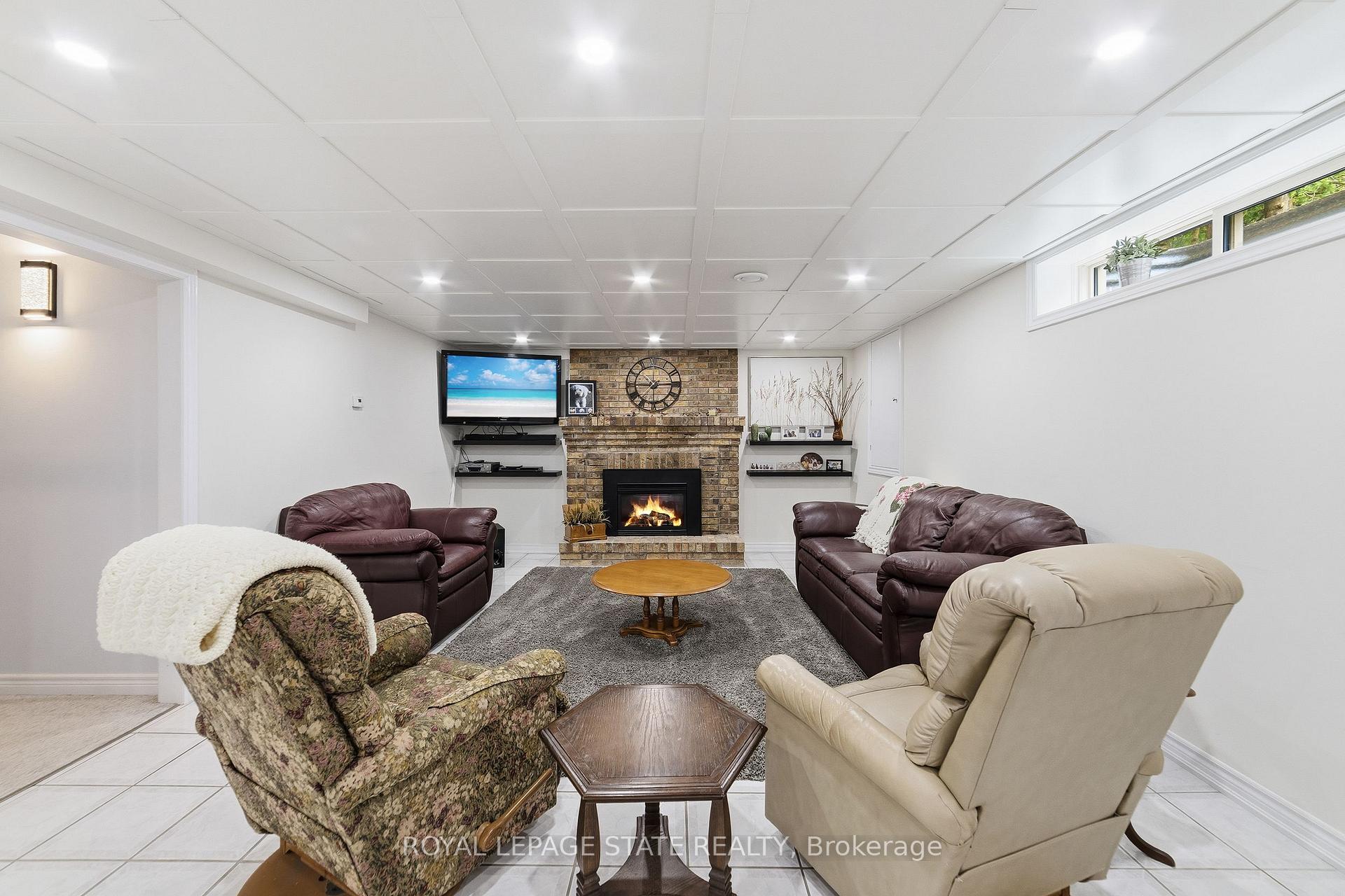 Photo 25 of 1 Banburry Crescent, Grimsby, Grimsby Beach — HOMEH