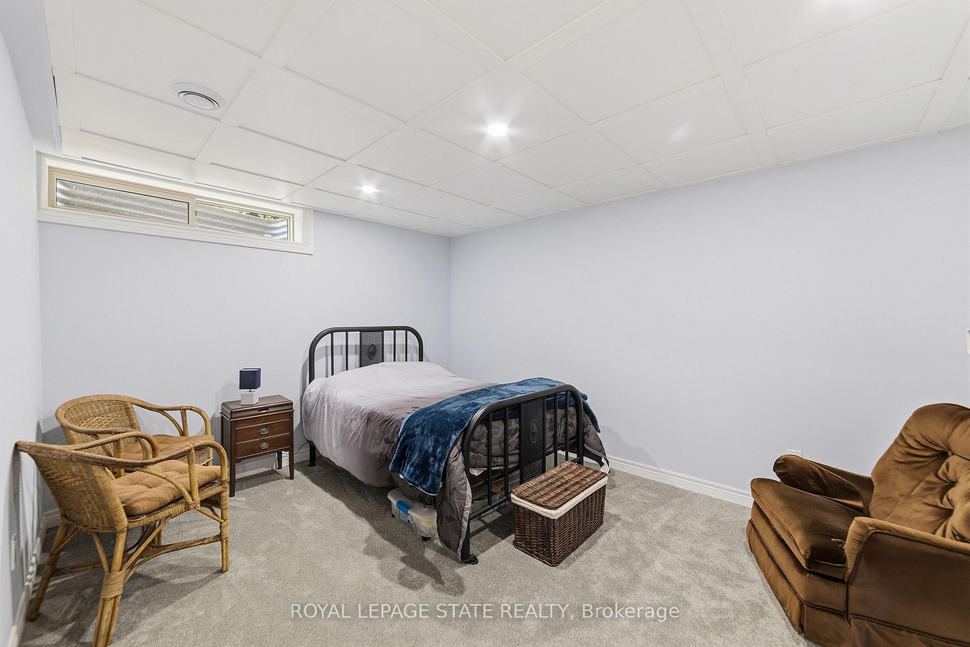 Photo 26 of 1 Banburry Crescent, Grimsby, Grimsby Beach — HOMEH