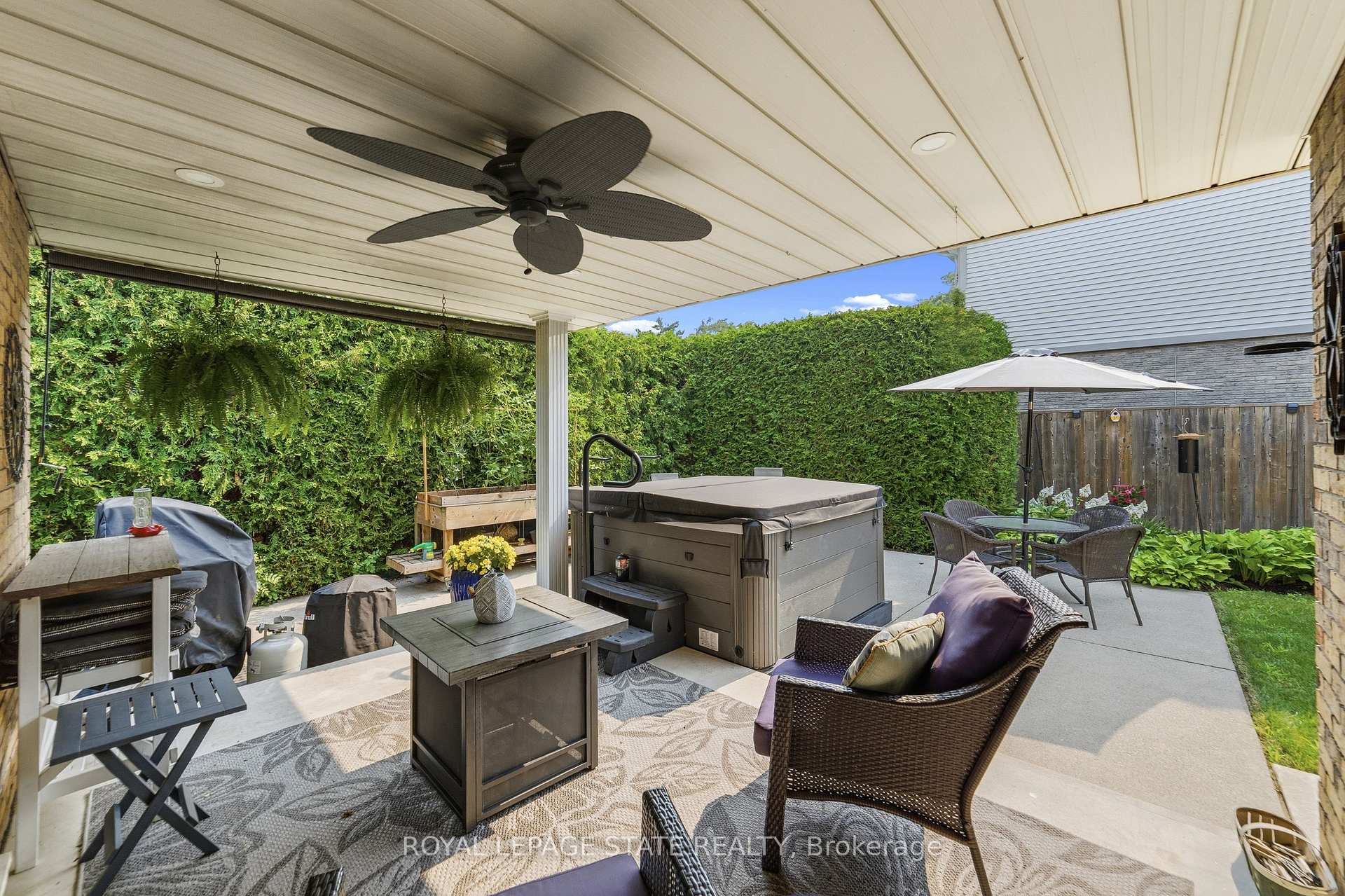 Photo 35 of 1 Banburry Crescent, Grimsby, Grimsby Beach — HOMEH