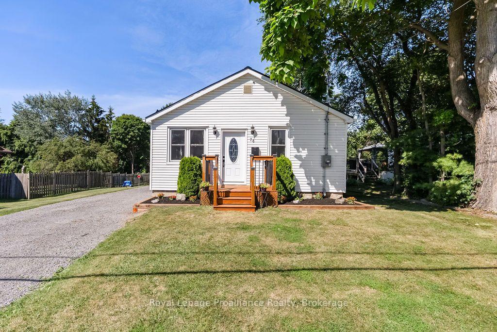 Photo 3 of 76 Wright Avenue, Belleville, Belleville Ward — HOMEH