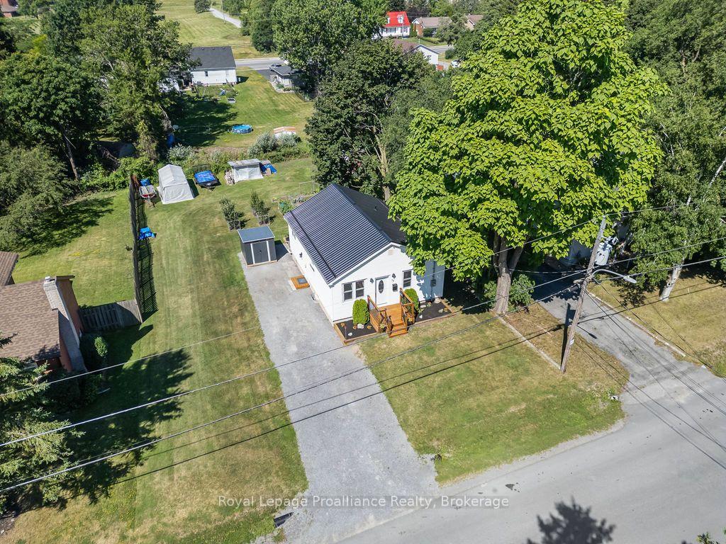 Photo 5 of 76 Wright Avenue, Belleville, Belleville Ward — HOMEH