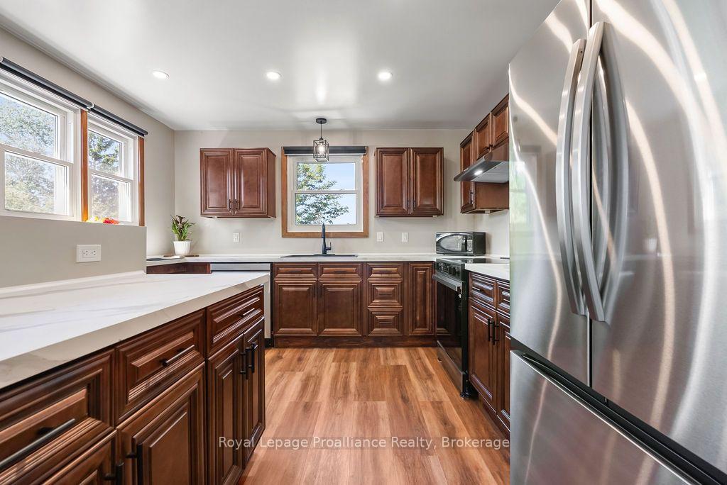 Photo 13 of 76 Wright Avenue, Belleville, Belleville Ward — HOMEH