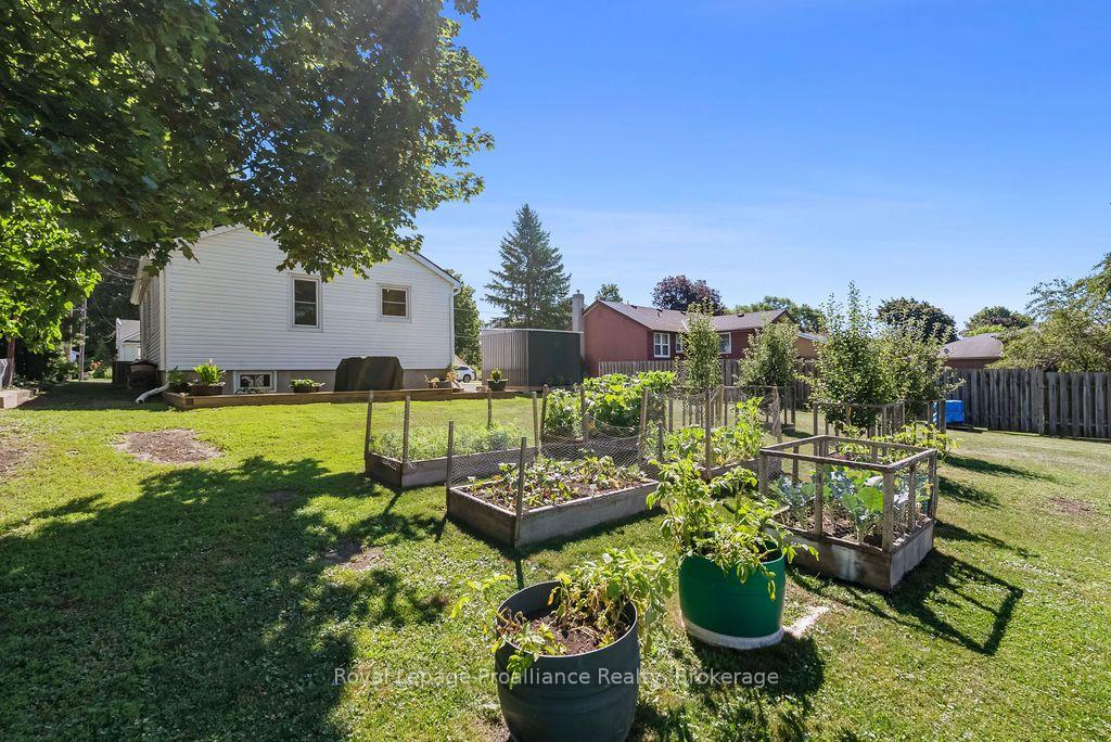Photo 31 of 76 Wright Avenue, Belleville, Belleville Ward — HOMEH
