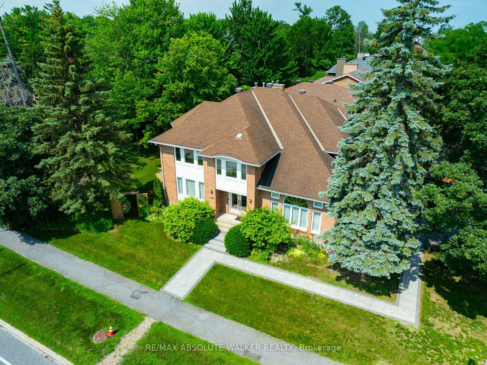 Photo 2 of 268 Pine Hill Drive, Ottawa, Kanata - Bridlewood — HOMEH