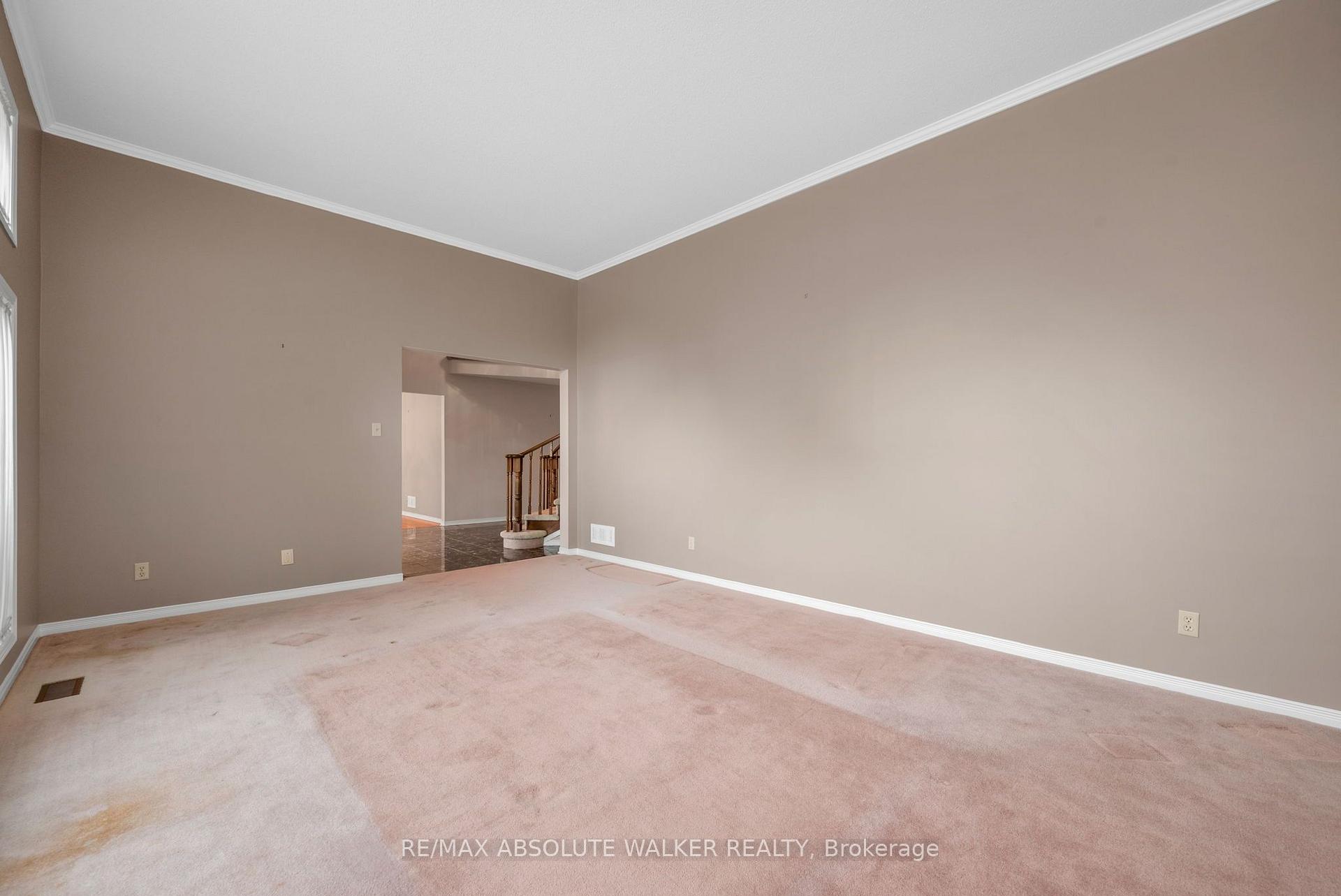 Photo 7 of 268 Pine Hill Drive, Ottawa, Kanata - Bridlewood — HOMEH