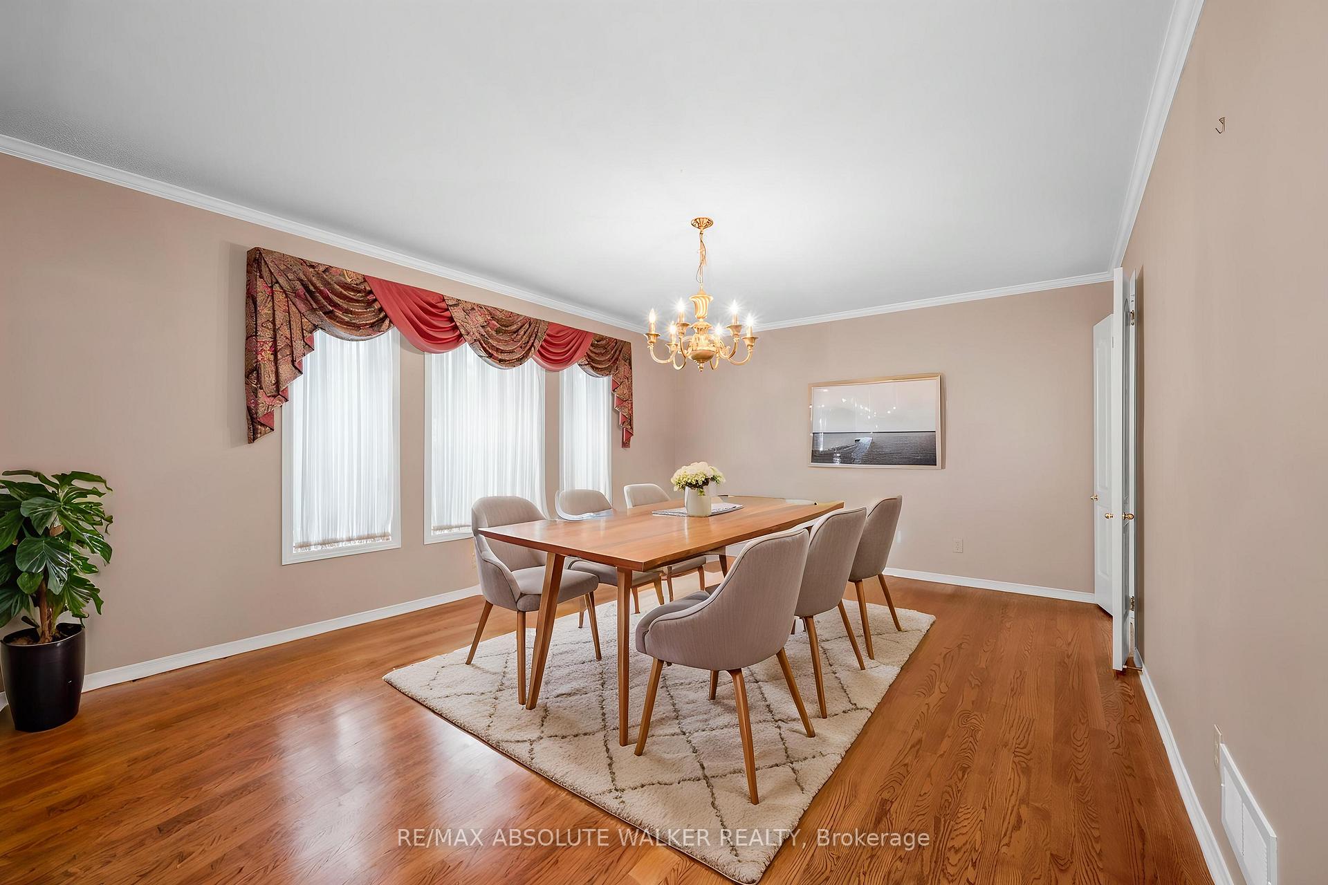 Photo 8 of 268 Pine Hill Drive, Ottawa, Kanata - Bridlewood — HOMEH
