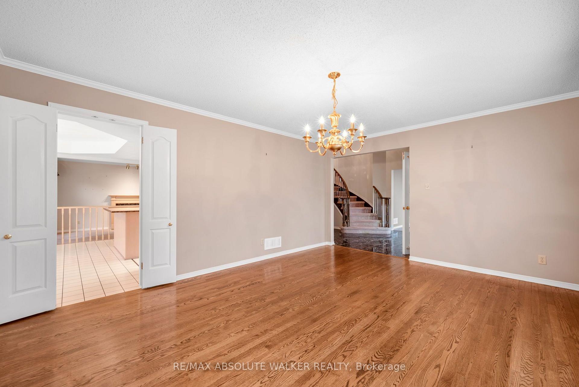Photo 9 of 268 Pine Hill Drive, Ottawa, Kanata - Bridlewood — HOMEH