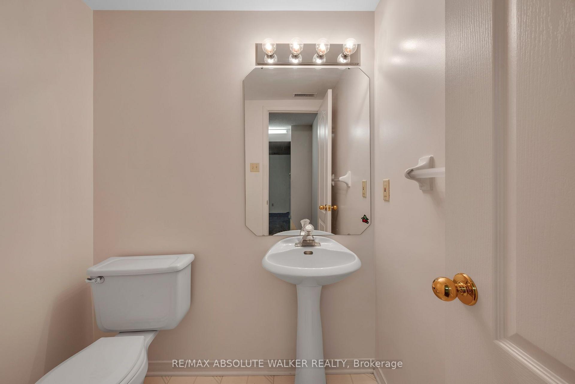 Photo 38 of 268 Pine Hill Drive, Ottawa, Kanata - Bridlewood — HOMEH