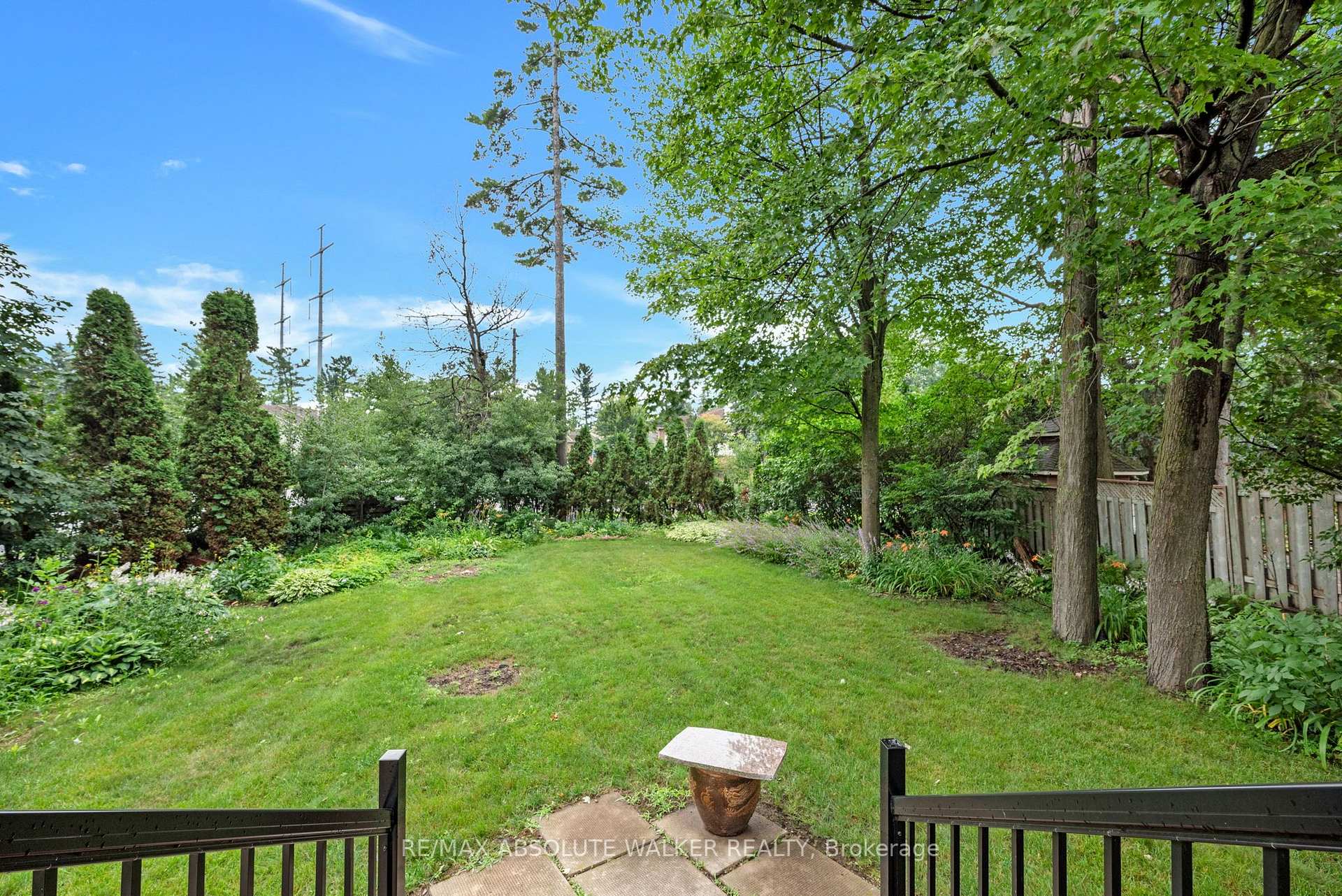 Photo 40 of 268 Pine Hill Drive, Ottawa, Kanata - Bridlewood — HOMEH