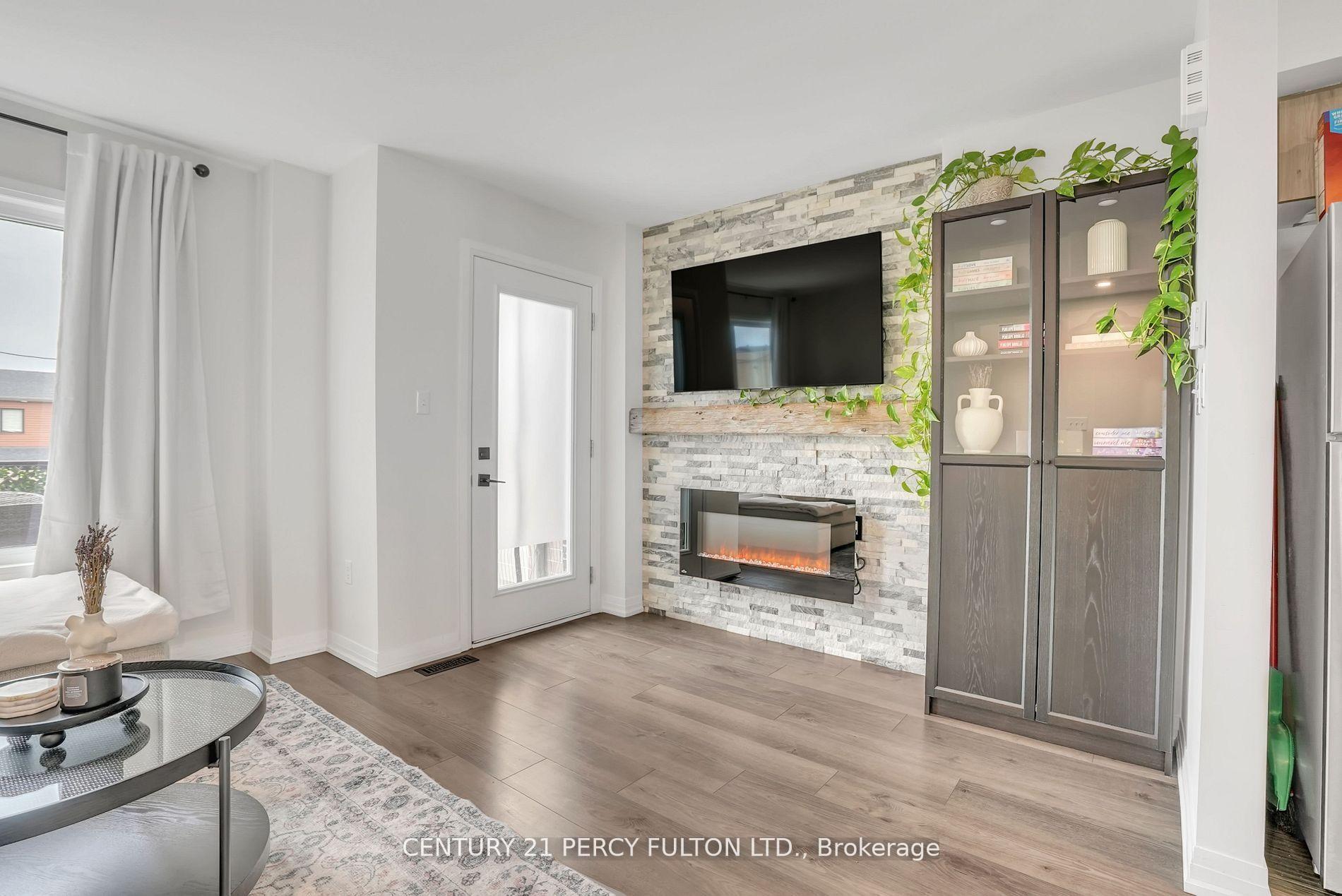 Photo 16 of 89 Fairlane Avenue, Barrie, Painswick South — HOMEH