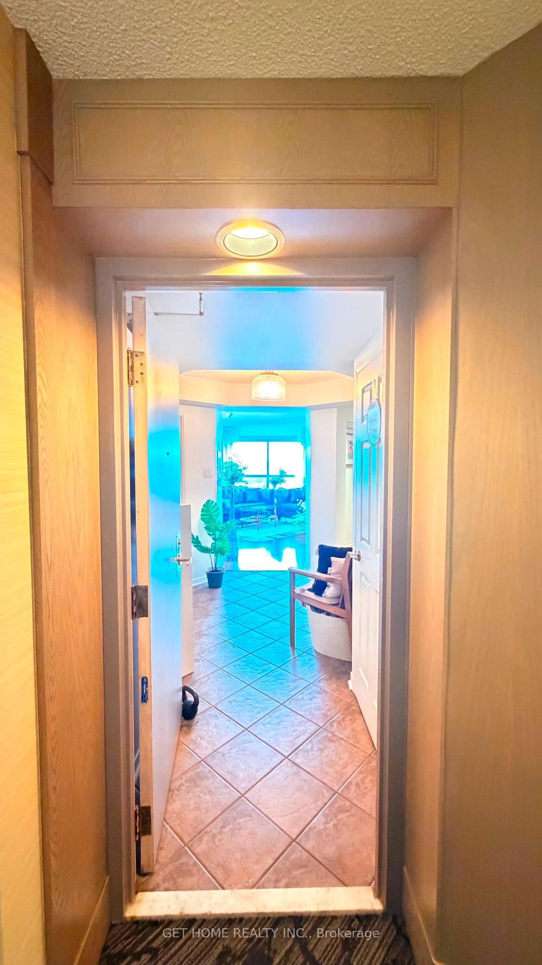 Photo 11 of Unit 1709, 2155 Burnhamthorpe Road W, Mississauga, Erin Mills — HOMEH