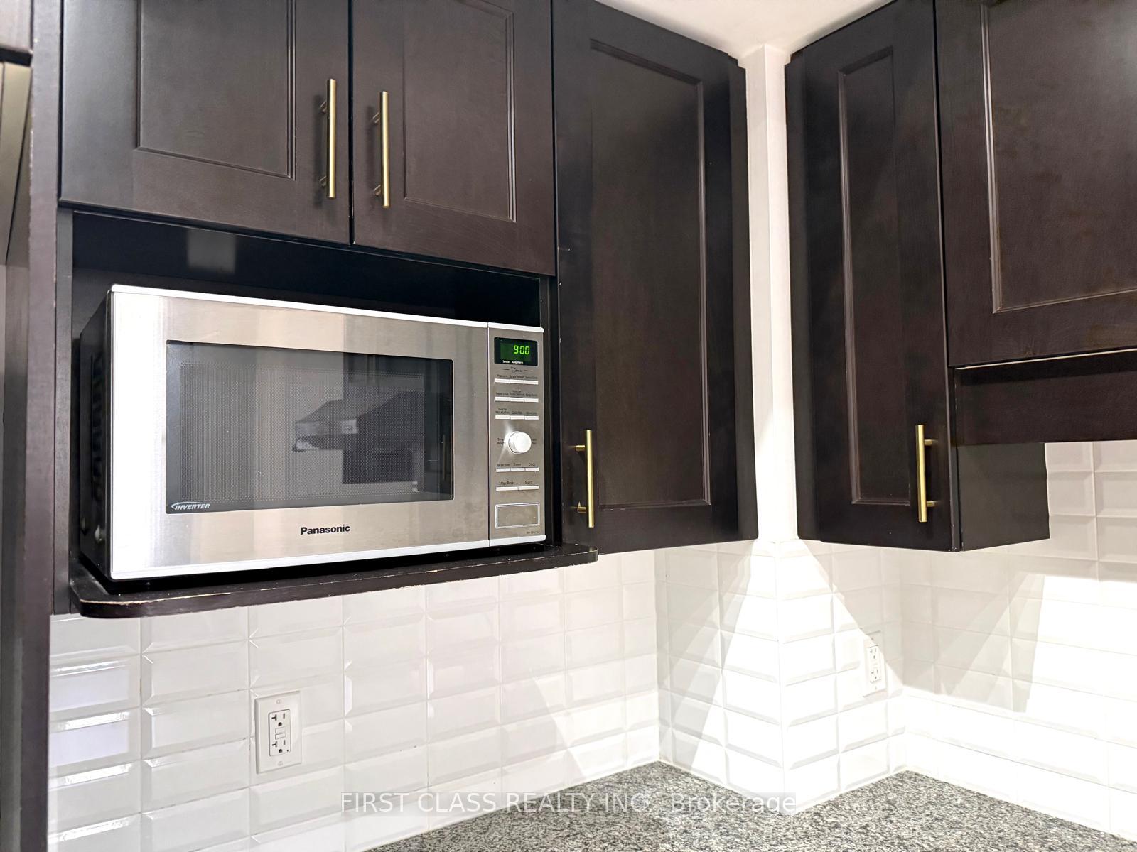 Photo 10 of Unit 315, 38 Cedarland Drive, Markham, Unionville — HOMEH