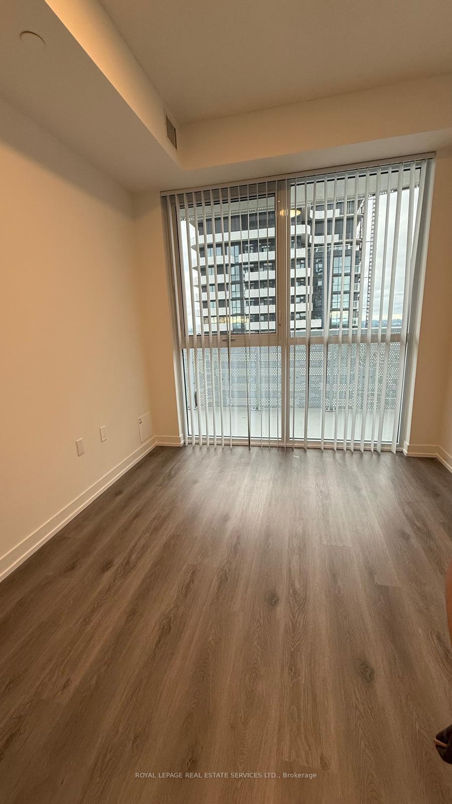 Photo 21 of Unit 5701, 225 Commerce Street, Vaughan, Vaughan Corporate Centre — HOMEH