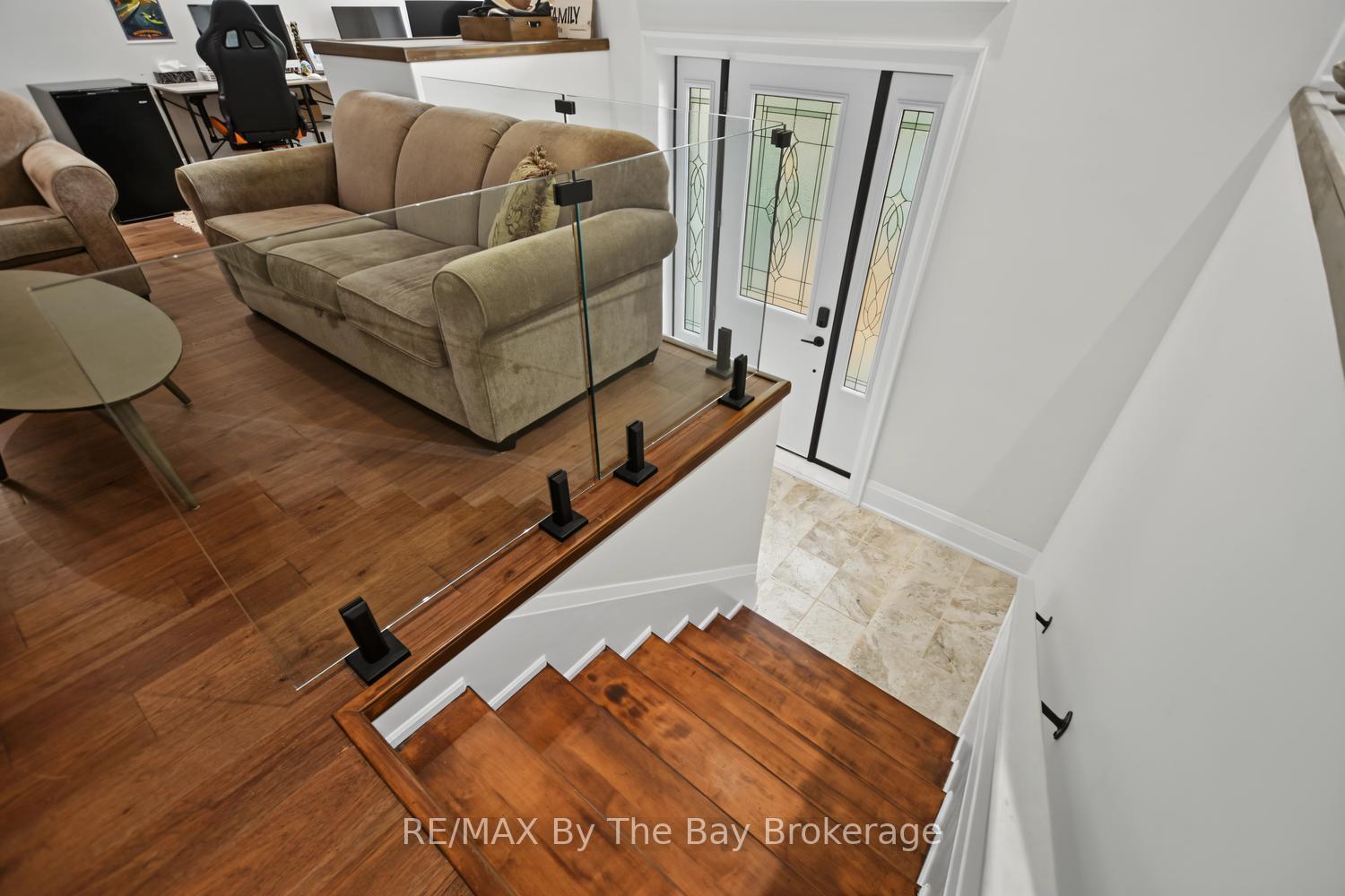 Photo 10 of 208 Thomas Street, Clearview, Stayner — HOMEH