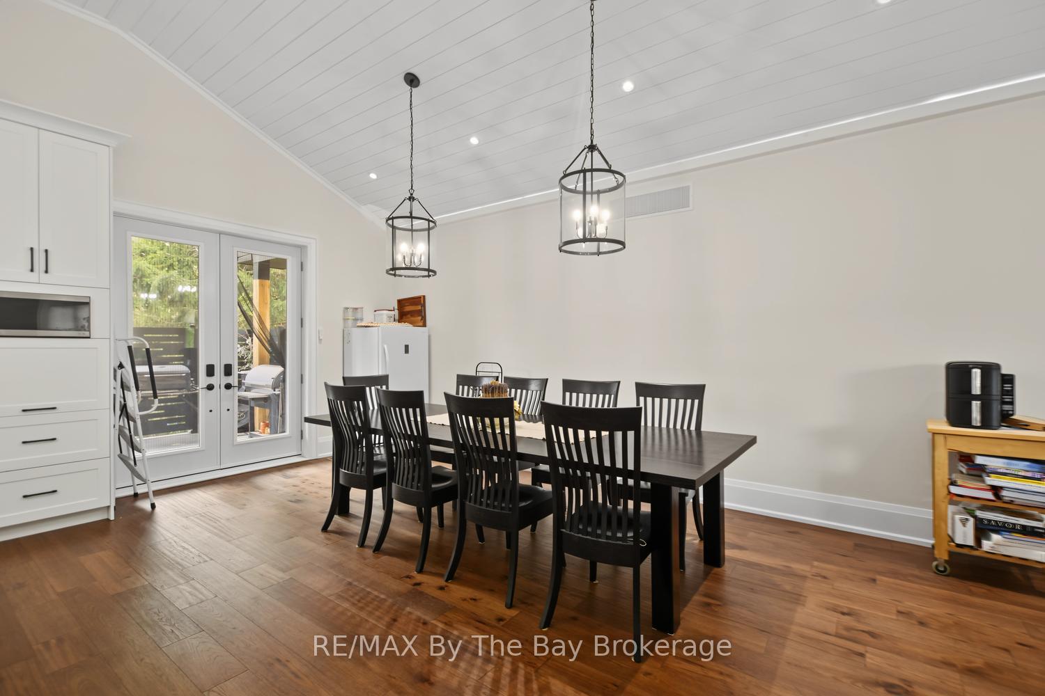 Photo 15 of 208 Thomas Street, Clearview, Stayner — HOMEH