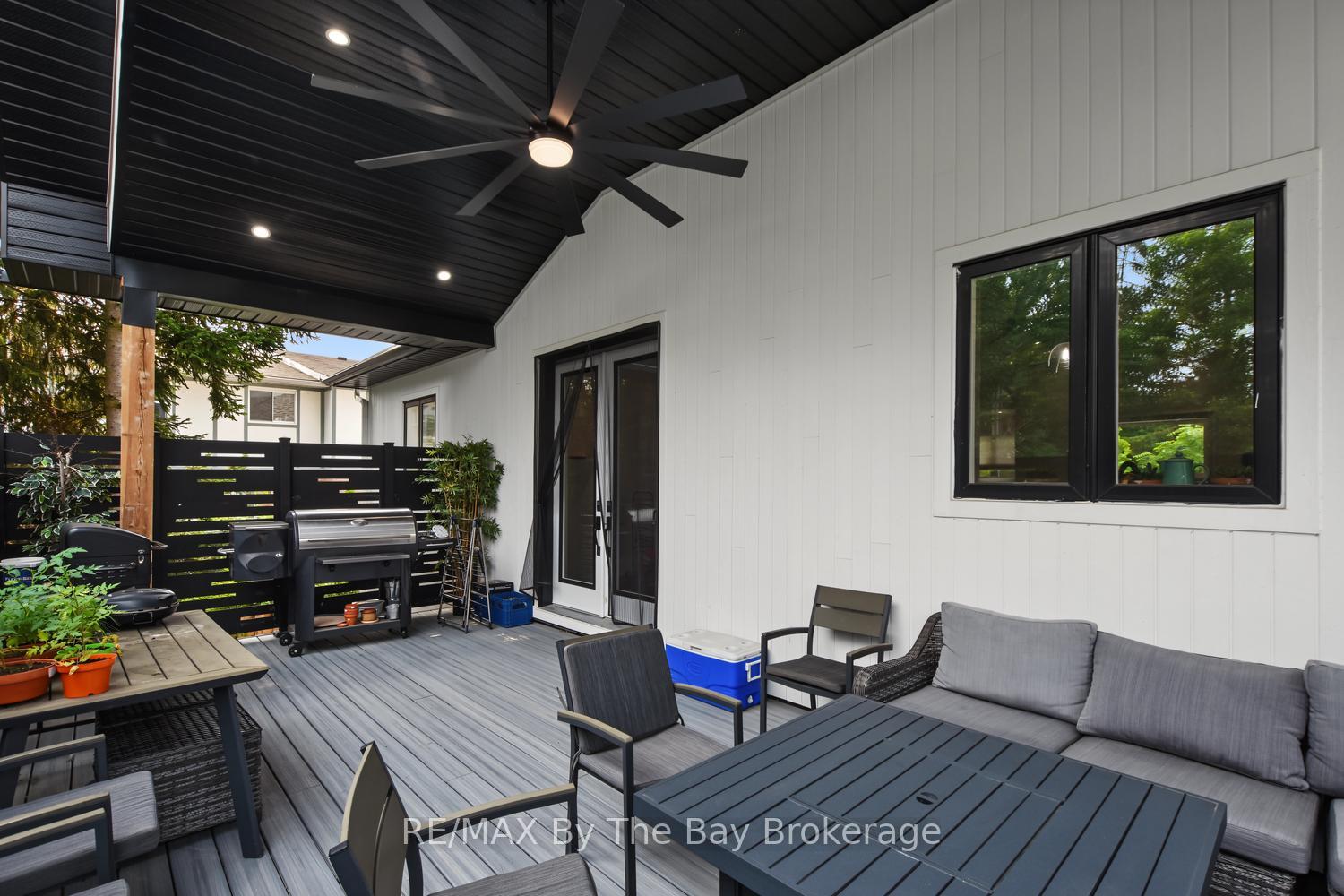 Photo 16 of 208 Thomas Street, Clearview, Stayner — HOMEH