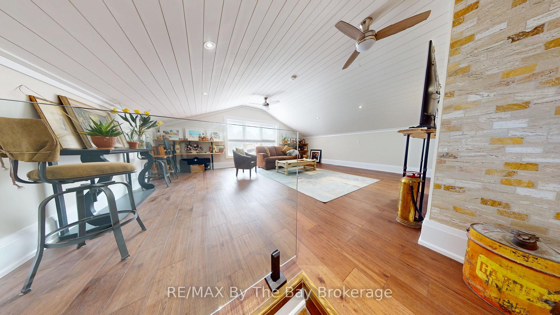 Photo 23 of 208 Thomas Street, Clearview, Stayner — HOMEH