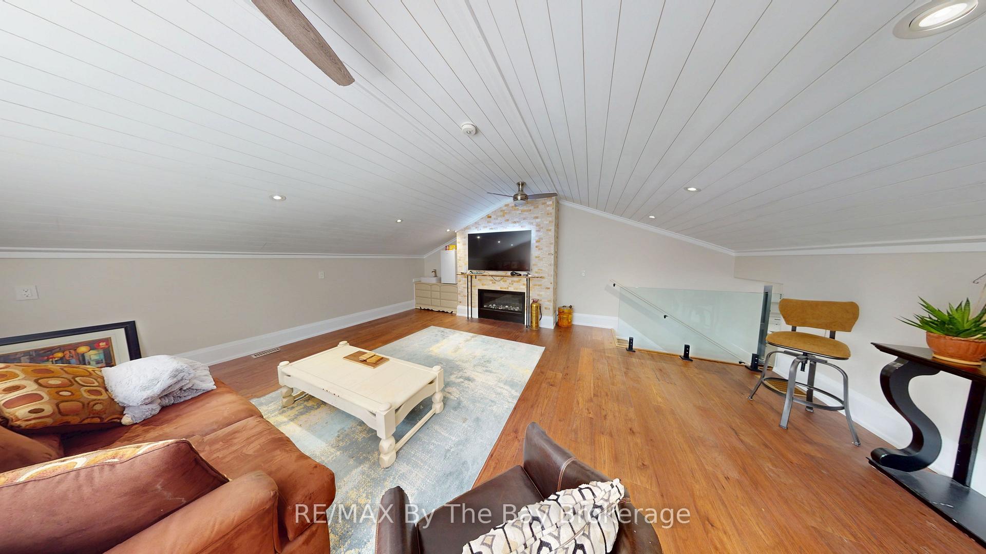 Photo 24 of 208 Thomas Street, Clearview, Stayner — HOMEH
