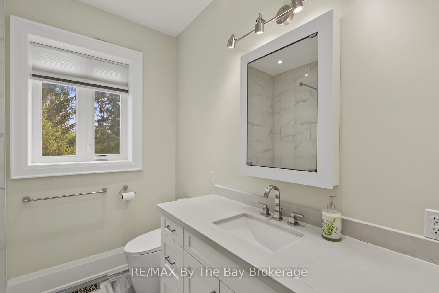 Photo 28 of 208 Thomas Street, Clearview, Stayner — HOMEH