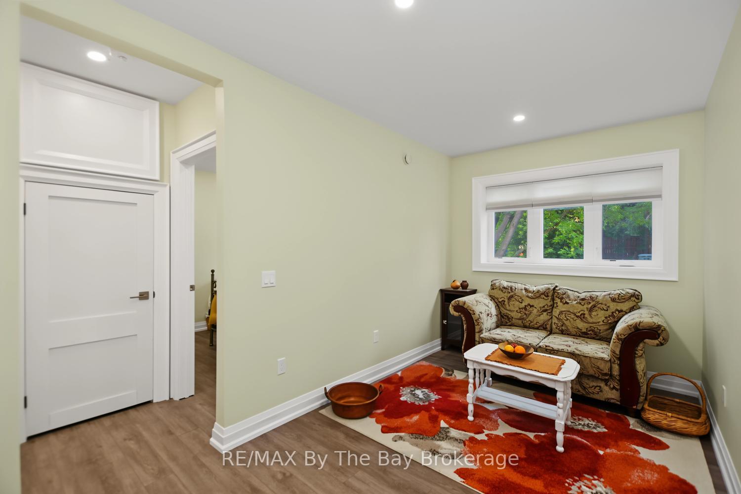 Photo 43 of 208 Thomas Street, Clearview, Stayner — HOMEH