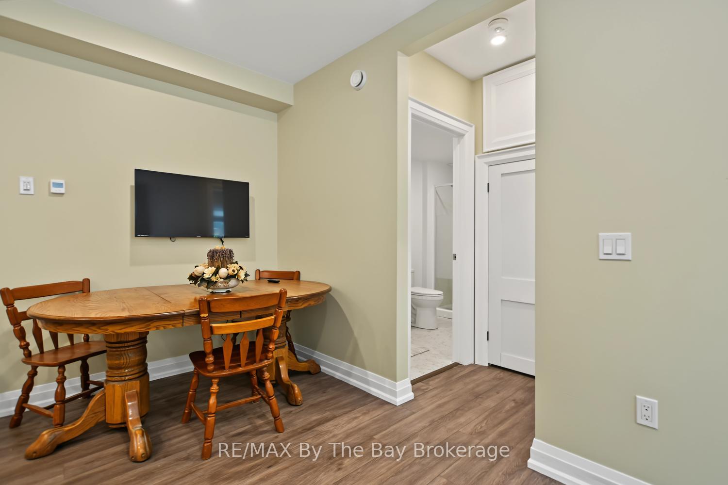 Photo 44 of 208 Thomas Street, Clearview, Stayner — HOMEH