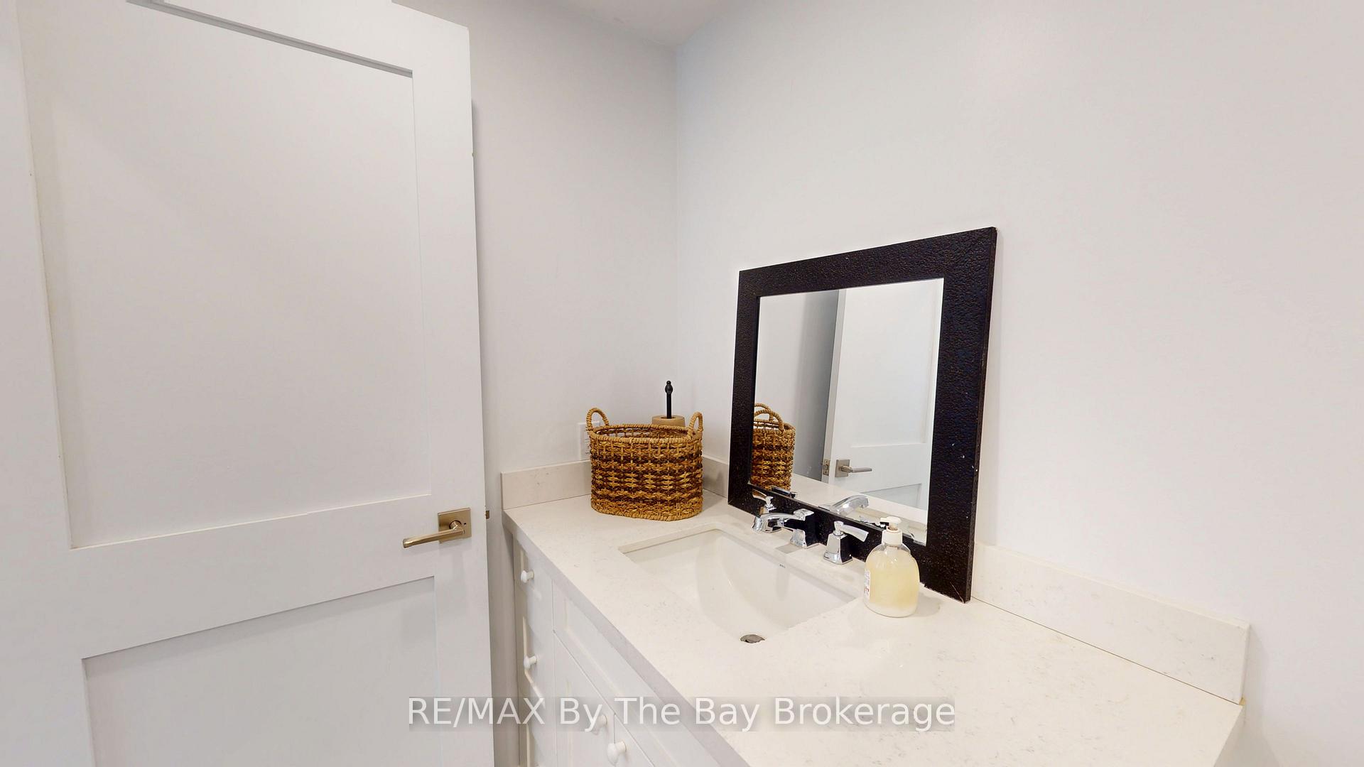 Photo 46 of 208 Thomas Street, Clearview, Stayner — HOMEH