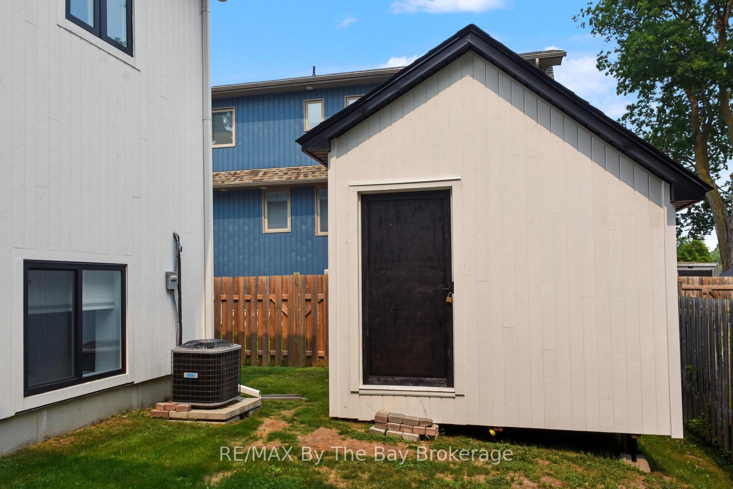 Photo 50 of 208 Thomas Street, Clearview, Stayner — HOMEH