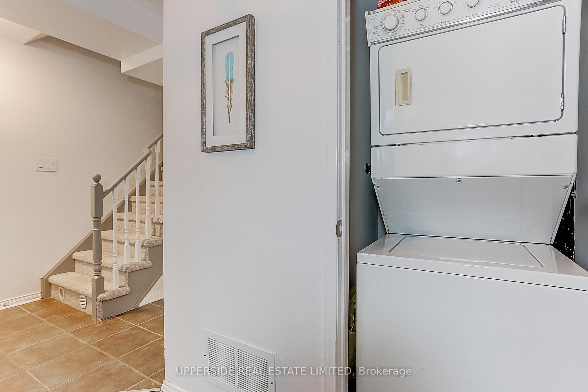 Photo 7 of 67 Birdstone Crescent, Toronto, Junction Area — HOMEH