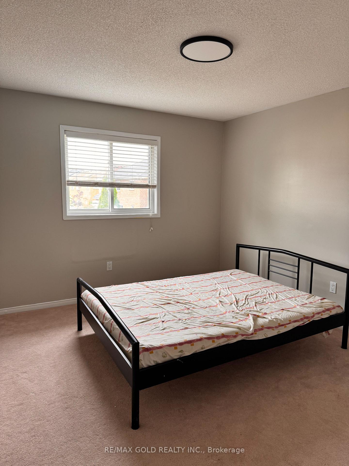 Photo 16 of 6 Nina Place, Brampton, Fletcher's Meadow — HOMEH