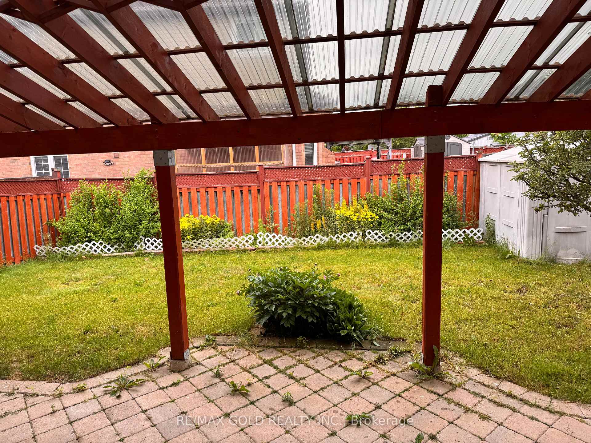 Photo 22 of 6 Nina Place, Brampton, Fletcher's Meadow — HOMEH