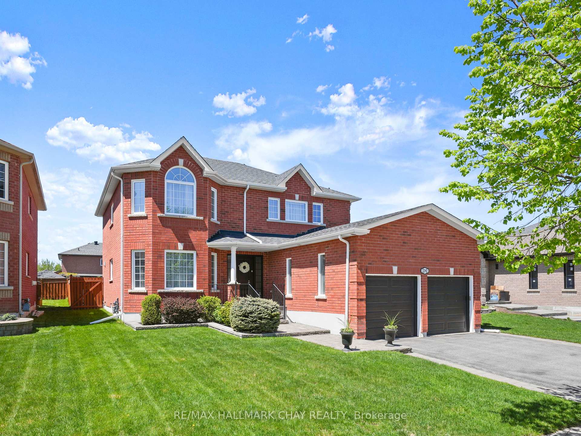 Front of 2292 Jack Crescent