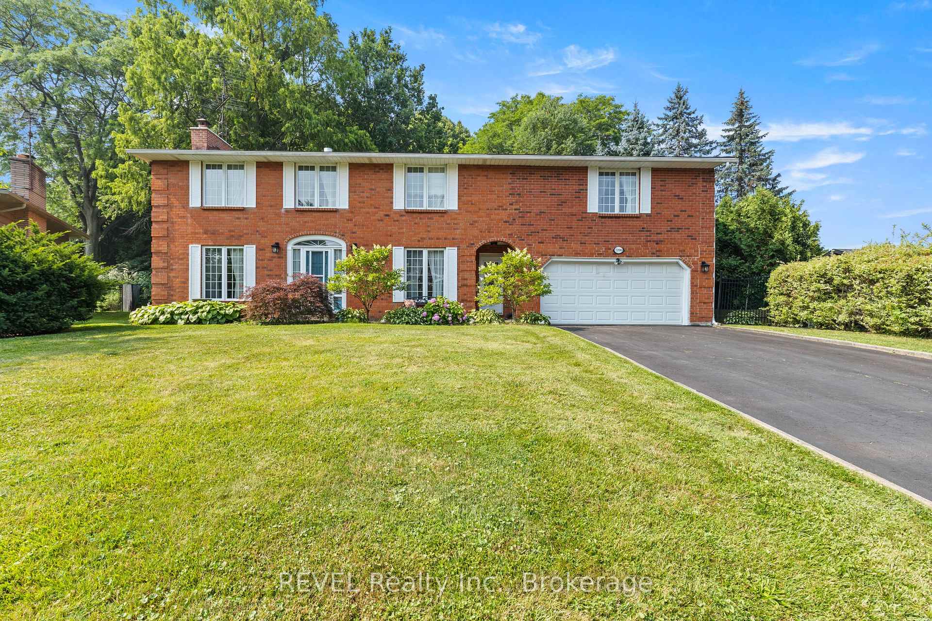 Photo 1 of 7190 Waterloo Drive, Niagara Falls, Casey — HOMEH