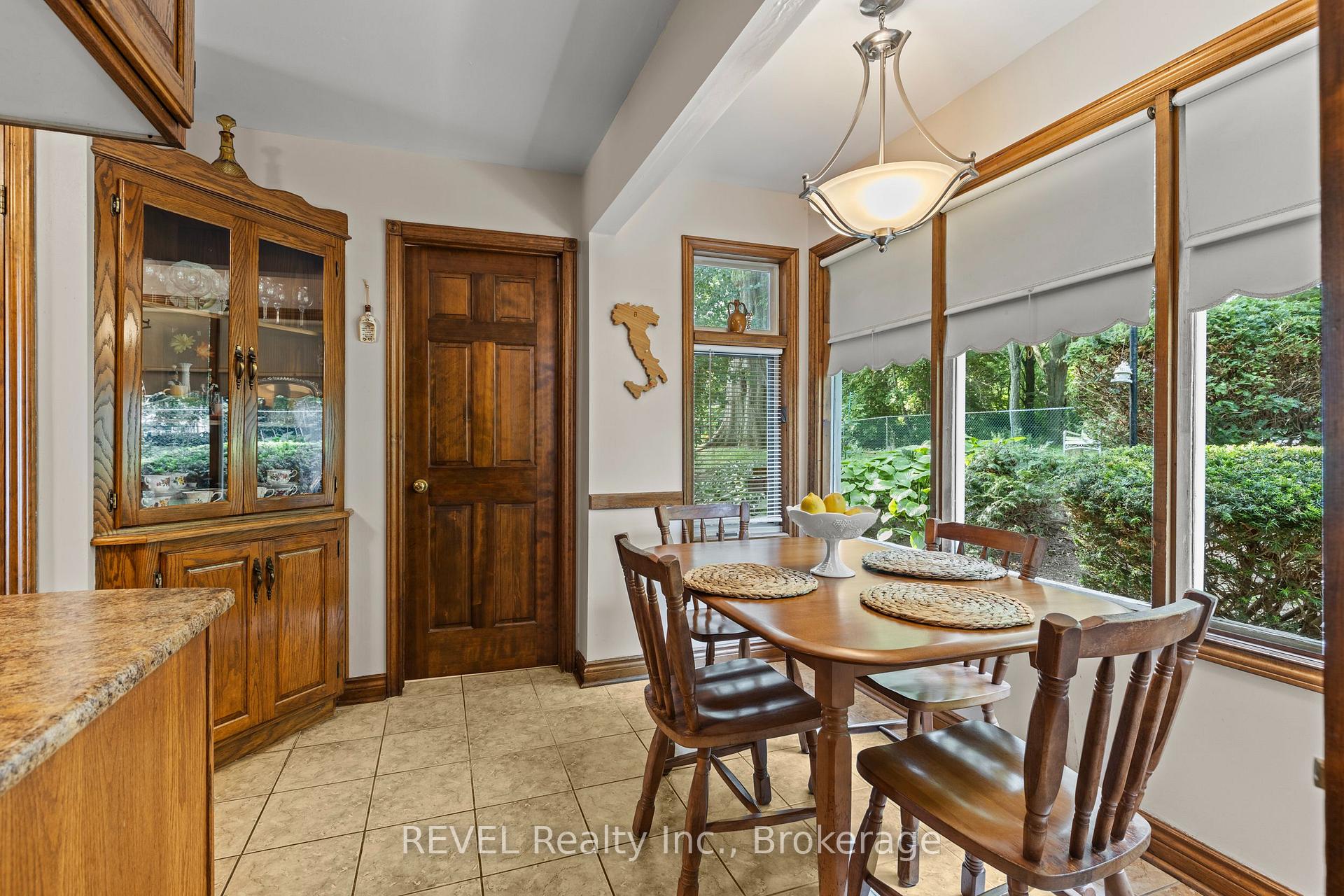 Photo 15 of 7190 Waterloo Drive, Niagara Falls, Casey — HOMEH
