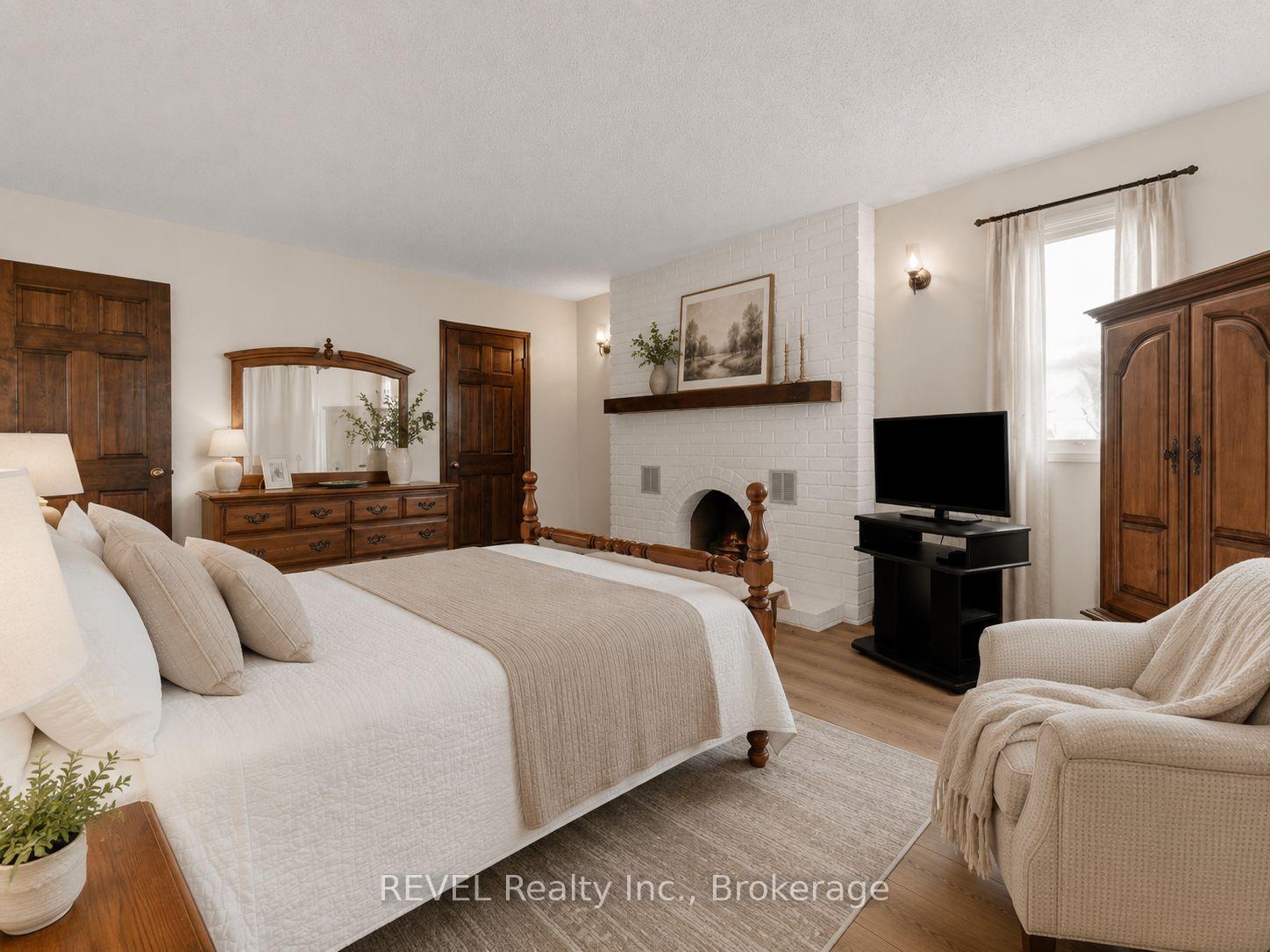 Photo 19 of 7190 Waterloo Drive, Niagara Falls, Casey — HOMEH