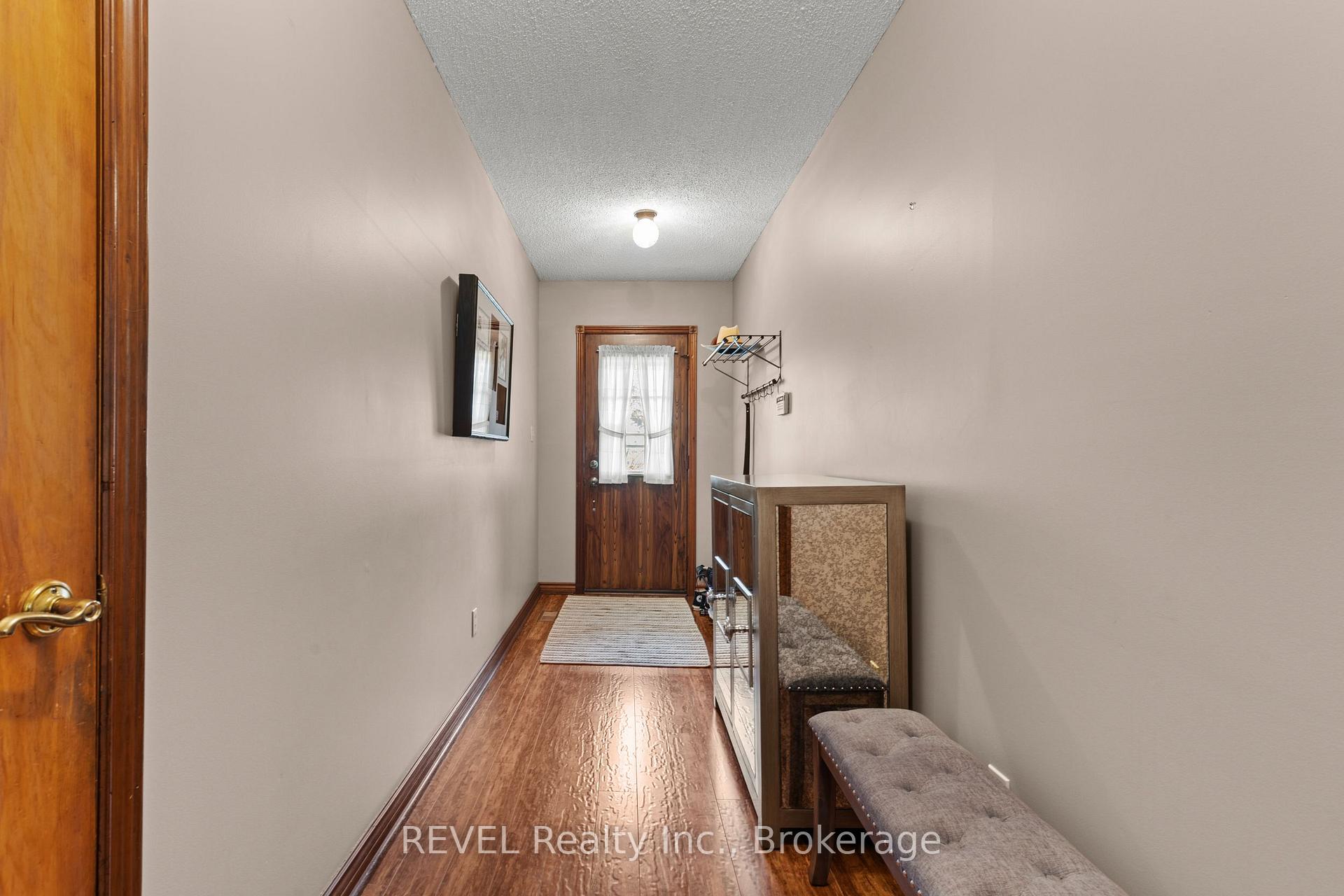 Photo 30 of 7190 Waterloo Drive, Niagara Falls, Casey — HOMEH