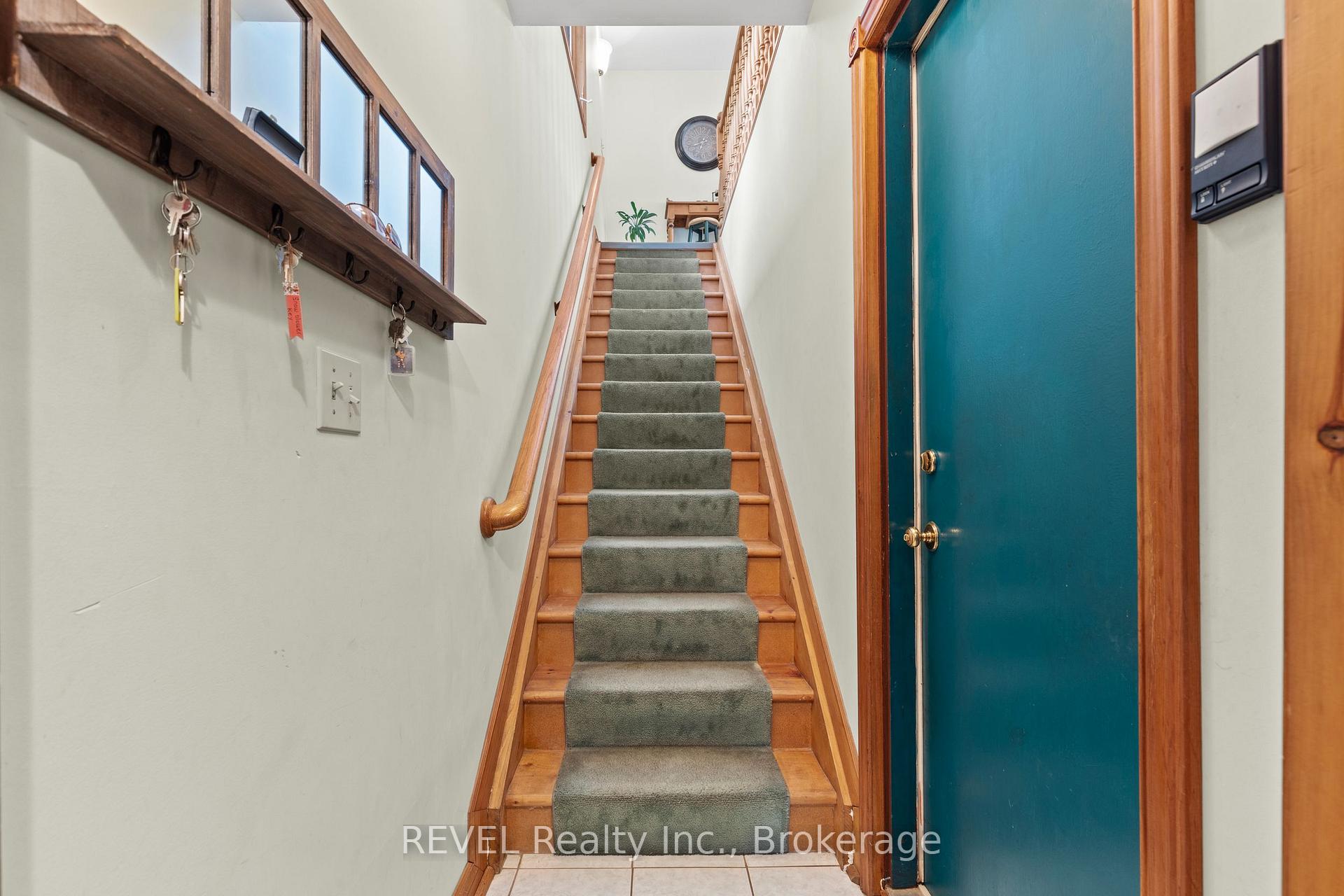 Photo 32 of 7190 Waterloo Drive, Niagara Falls, Casey — HOMEH