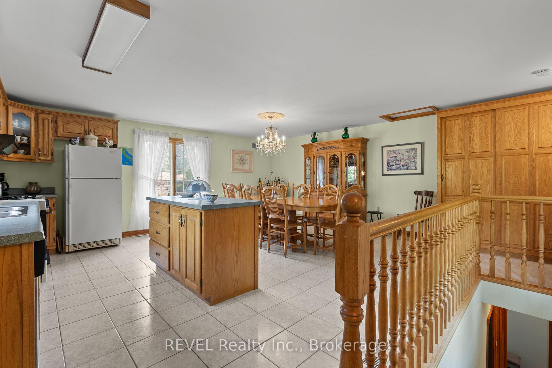 Photo 33 of 7190 Waterloo Drive, Niagara Falls, Casey — HOMEH