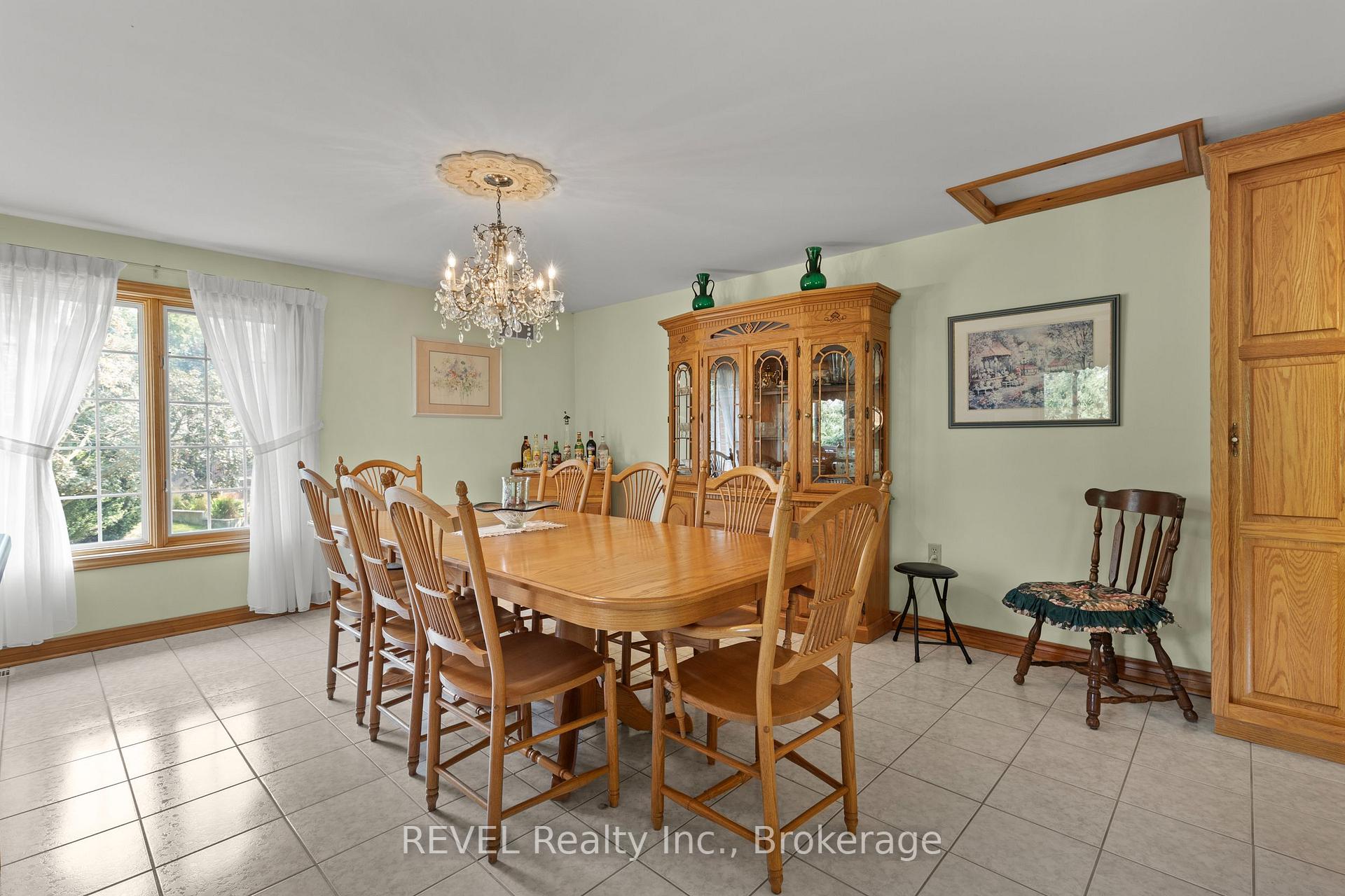 Photo 36 of 7190 Waterloo Drive, Niagara Falls, Casey — HOMEH