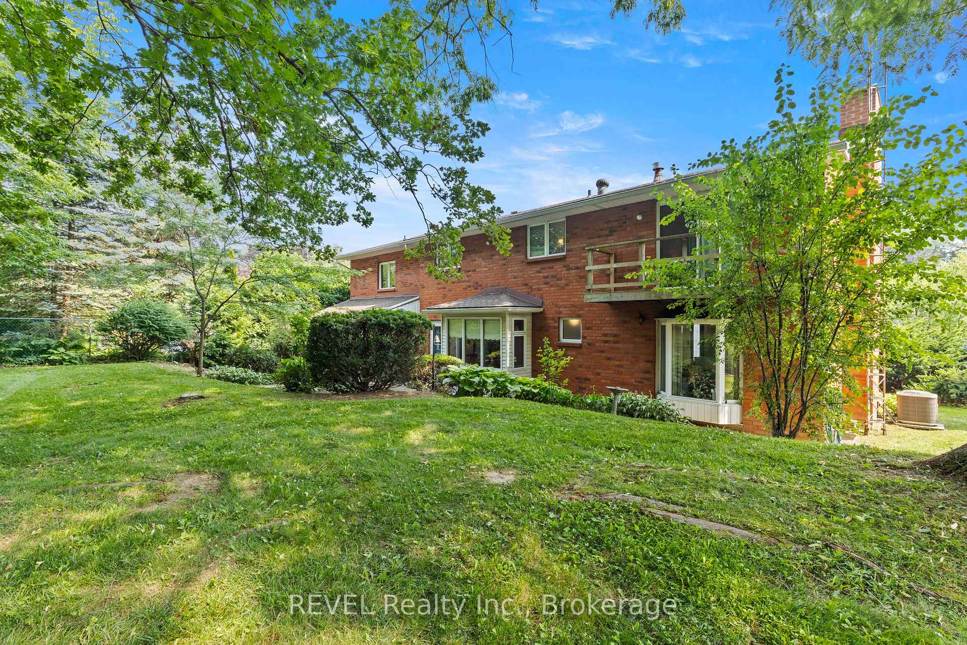 Photo 40 of 7190 Waterloo Drive, Niagara Falls, Casey — HOMEH