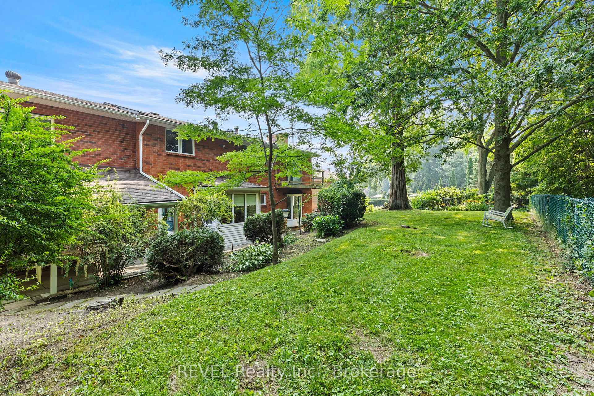 Photo 42 of 7190 Waterloo Drive, Niagara Falls, Casey — HOMEH