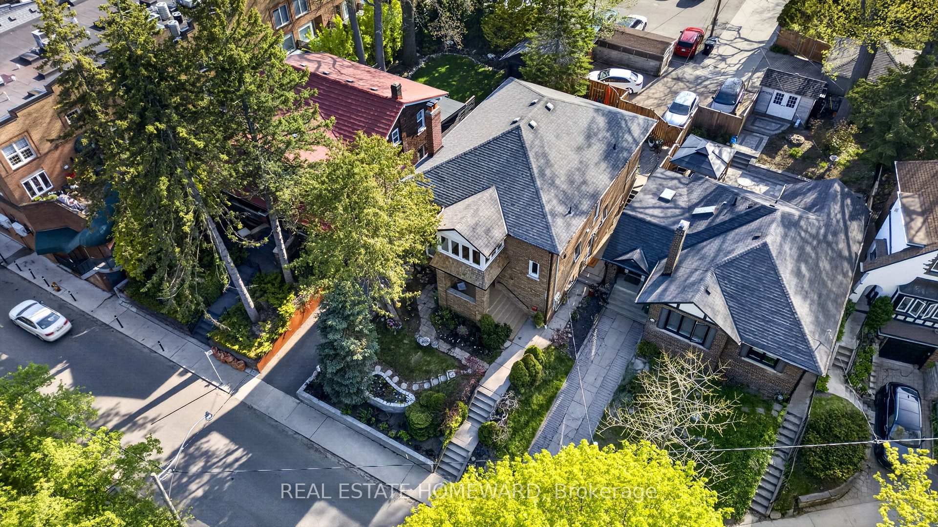 Photo 2 of 128 Glen Manor Drive, Toronto, The Beaches — HOMEH