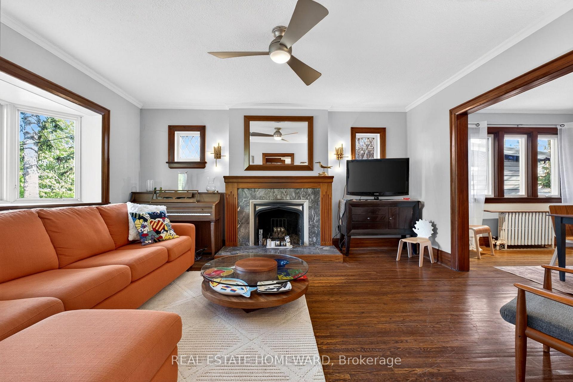 Photo 10 of 128 Glen Manor Drive, Toronto, The Beaches — HOMEH