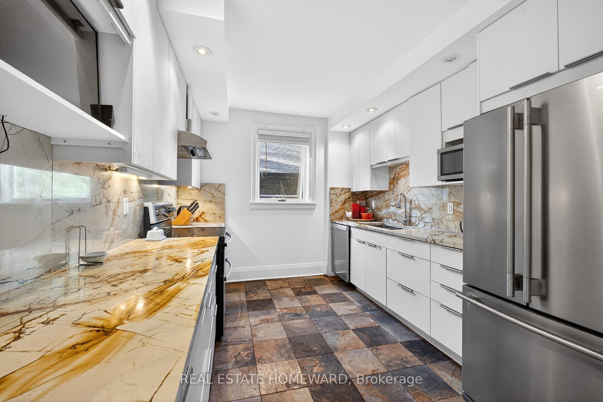 Photo 14 of 128 Glen Manor Drive, Toronto, The Beaches — HOMEH
