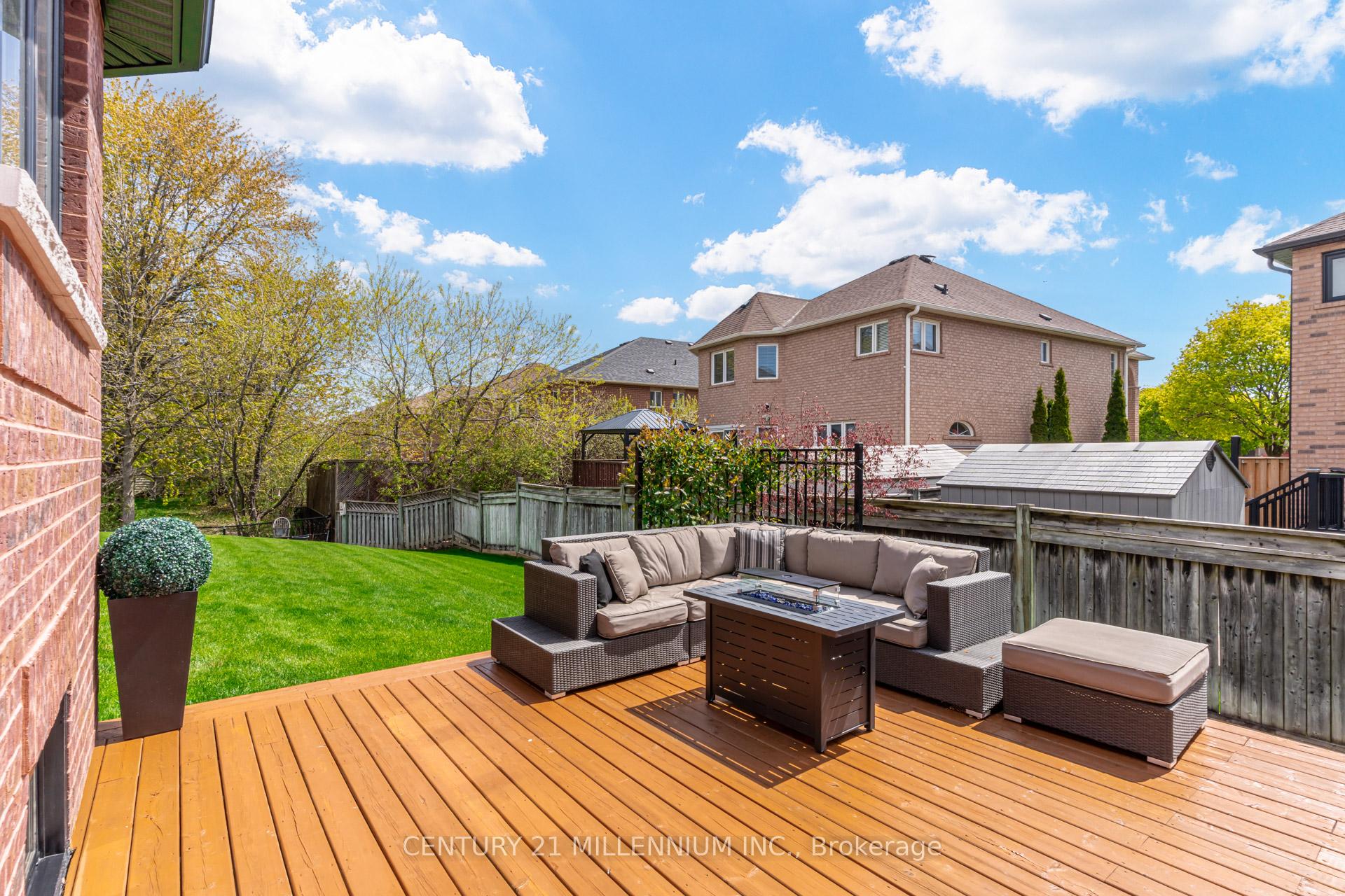 Photo 42 of 15 Bimmer Place, Brampton, Snelgrove — HOMEH