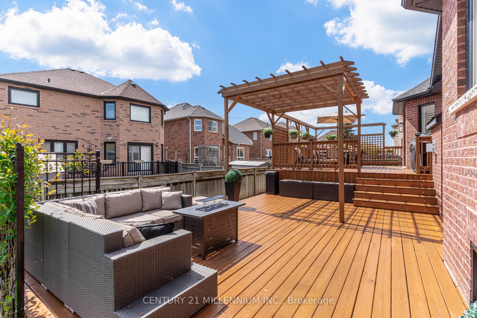 Photo 43 of 15 Bimmer Place, Brampton, Snelgrove — HOMEH