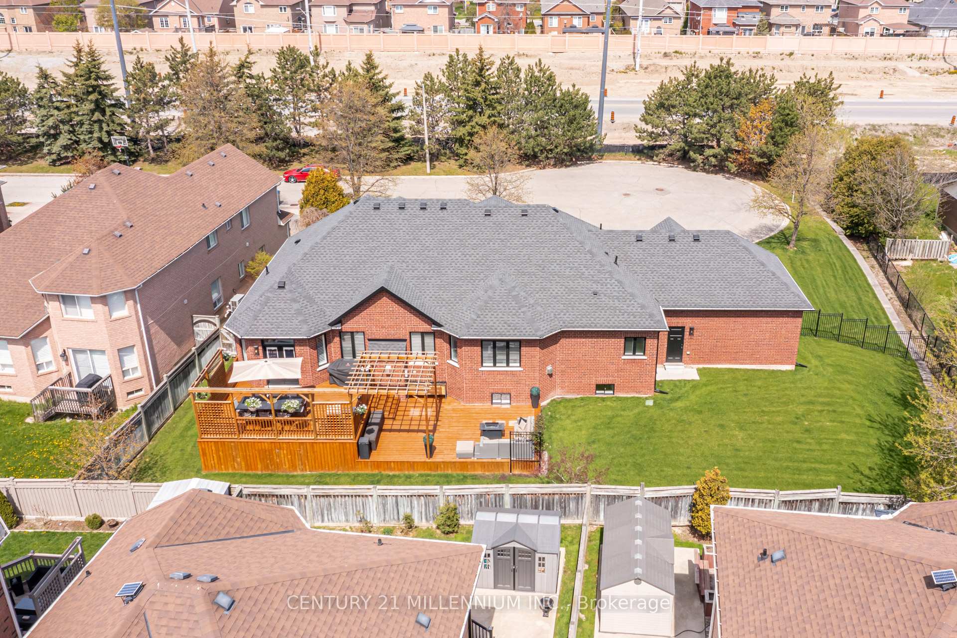 Photo 47 of 15 Bimmer Place, Brampton, Snelgrove — HOMEH