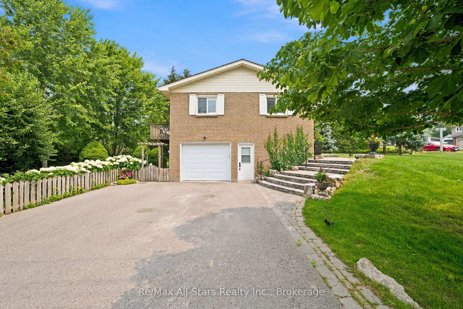Photo 4 of 1781 Scugog Street, Scugog, Port Perry — HOMEH